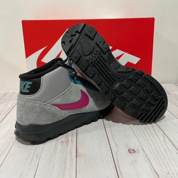 🚨SOLD🚨NEW NIKE HOODLAND SUEDE BOOTS SHOES MENS SZ 10 - Picture 6 of 11